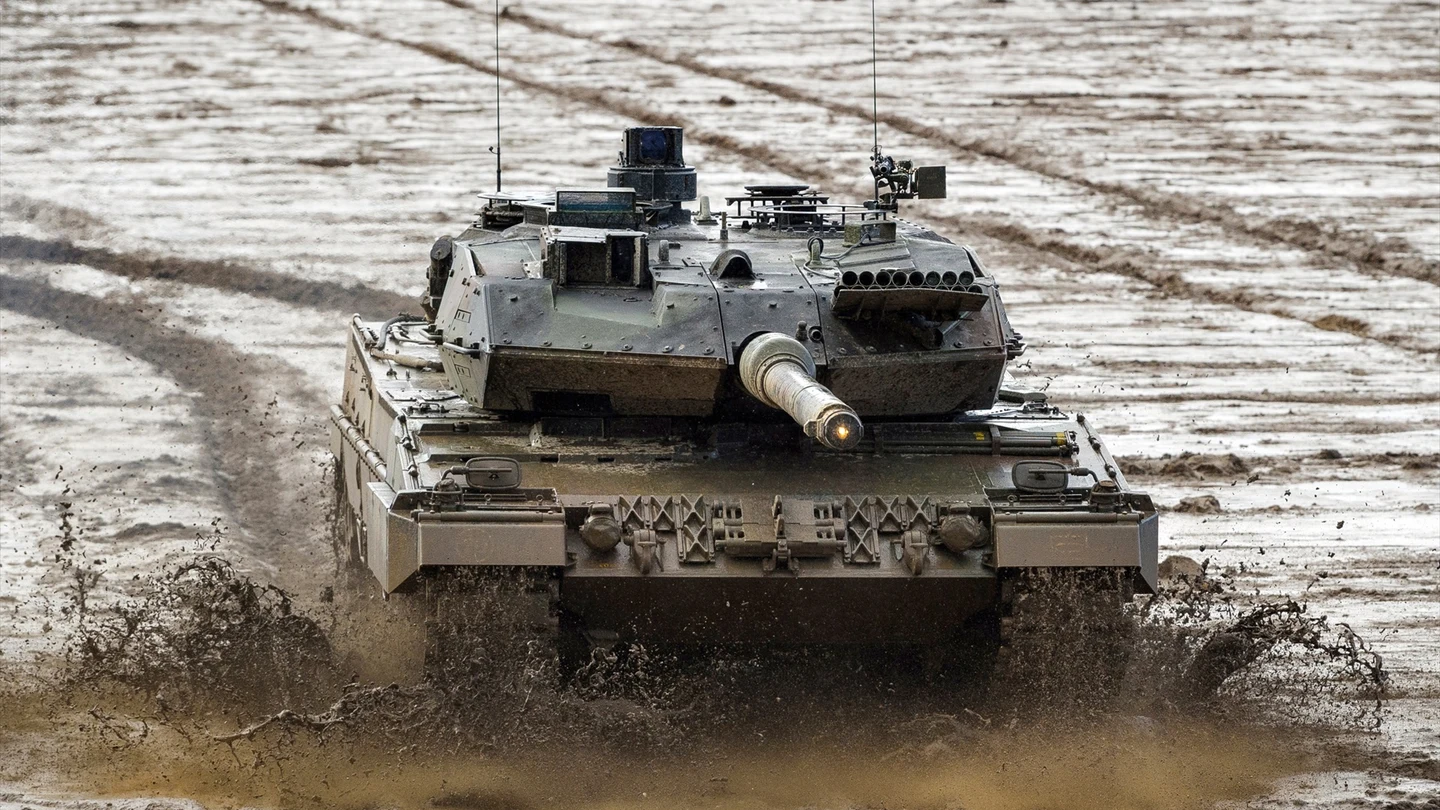Imagen de archivo de un tanque. Imagen de archivo de un tanque.