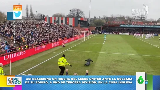 La reacción de un hincha del Leeds United ante la goleada a un equipo de tercera división La reacción de un hincha del Leeds United ante la goleada a un equipo de tercera división