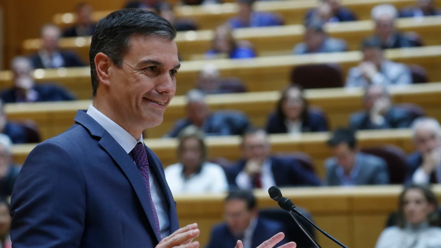 Sánchez esquiva la polémica de la ley del 'solo sí es sí' en un bronco cara a cara con Feijóo Sánchez esquiva la polémica de la ley del 'solo sí es sí' en un bronco cara a cara con Feijóo