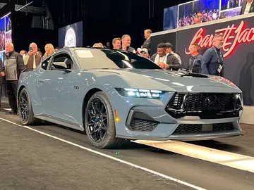 El primer Ford Mustang 2024 ya tiene dueño, y nunca creerás cuánto ha pagado por él El primer Ford Mustang 2024 ya tiene dueño, y nunca creerás cuánto ha pagado por él