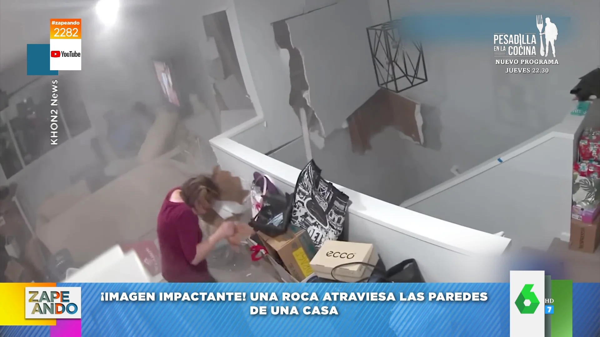 El impactante momento en el que una roca atraviesa las paredes de una casa y casi mata a una mujer 