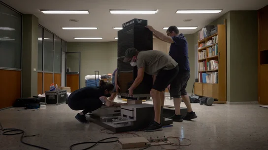 Construcción de la maqueta del edificio Windsor para el rodaje de 'La maldición el Windsor'. Construcción de la maqueta del edificio Windsor para el rodaje de 'La maldición el Windsor'.
