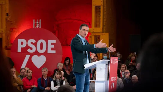El secretario general del PSOE y presidente del Gobierno, Pedro Sánchez, participa en un evento del PSOE para la presentación de Reyes Maroto como candidata a la Alcaldía de Madrid, este sábado en Madrid. El secretario general del PSOE y presidente del Gobierno, Pedro Sánchez, participa en un evento del PSOE para la presentación de Reyes Maroto como candidata a la Alcaldía de Madrid, este sábado en Madrid.