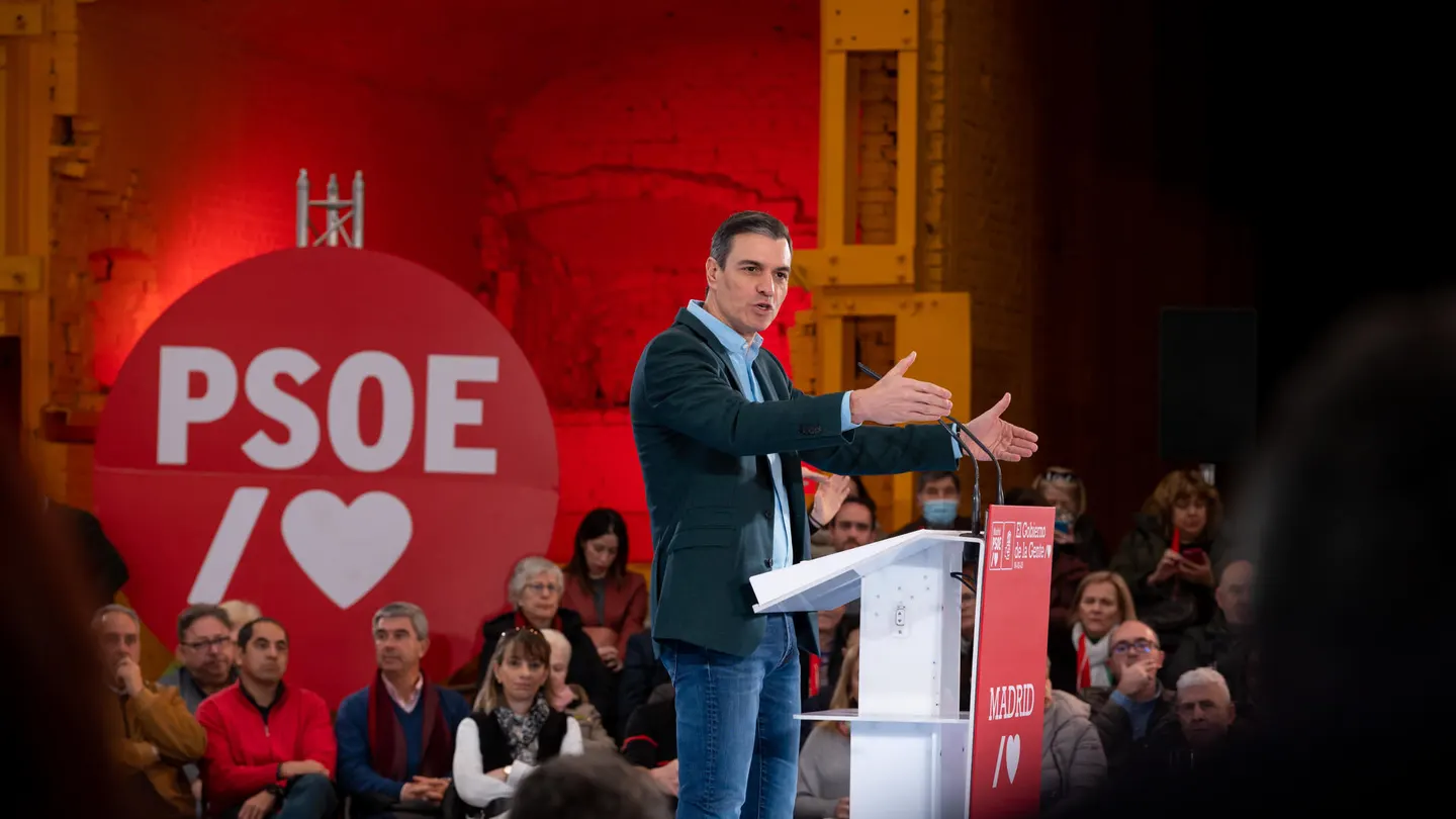 El secretario general del PSOE y presidente del Gobierno, Pedro Sánchez, participa en un evento del PSOE para la presentación de Reyes Maroto como candidata a la Alcaldía de Madrid, este sábado en Madrid. El secretario general del PSOE y presidente del Gobierno, Pedro Sánchez, participa en un evento del PSOE para la presentación de Reyes Maroto como candidata a la Alcaldía de Madrid, este sábado en Madrid.