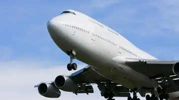 Boeing entrega su último 747 y despide con honores a la "Reina de los cielos"