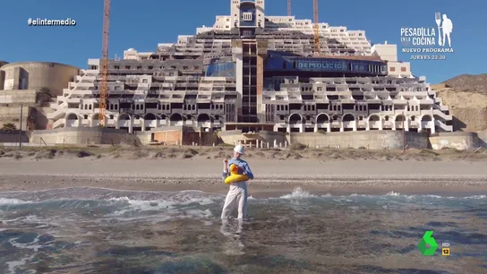 7 hoteles, 1.500 viviendas de lujo y un campo de golf: así es el mamotreto 'pormihuevista' del Algarrobico 7 hoteles, 1.500 viviendas de lujo y un campo de golf: así es el mamotreto 'pormihuevista' del Algarrobico