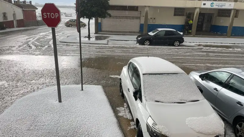 Sanlúcar de Barrameda se tiñe de blanco tras una histórica nevada