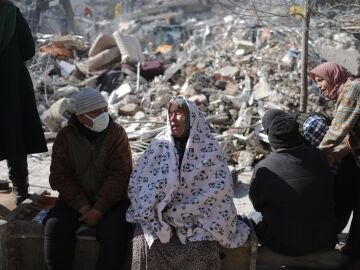 The Turkish embassy in Madrid asks for help: these are the collection points for clothing and food