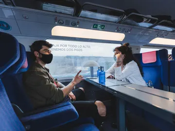 OUIGO celbra otro año para San Valentín el 'seepdating' en tren OUIGO celbra otro año para San Valentín el 'seepdating' en tren