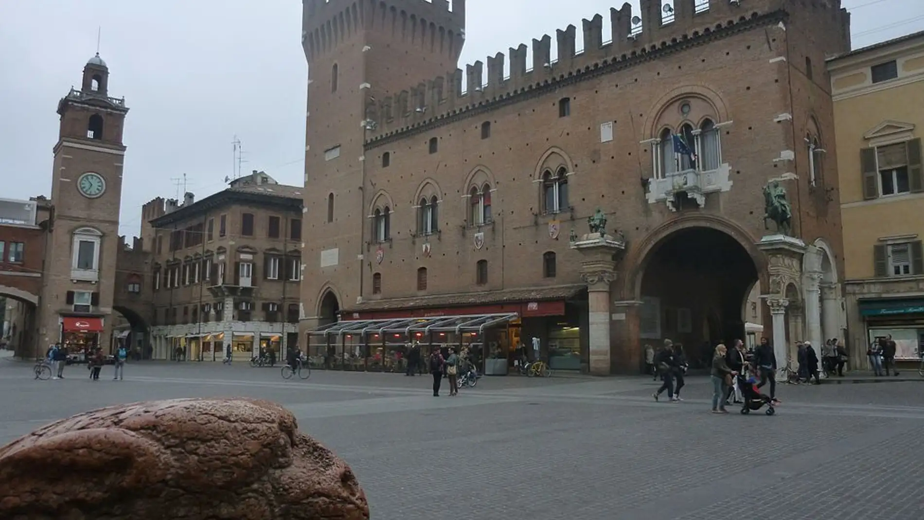 Palacio Municipal de Ferrara: ¿Sabías que en este lugar se encontraba el antiguo Palacio Ducal?