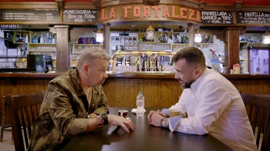Chicote, a un empresario de la hostelería: "El Covid nos ha atacado muy duro, pero de ahí a que nos hundan queda mucho" Chicote, a un empresario de la hostelería: "El Covid nos ha atacado muy duro, pero de ahí a que nos hundan queda mucho"