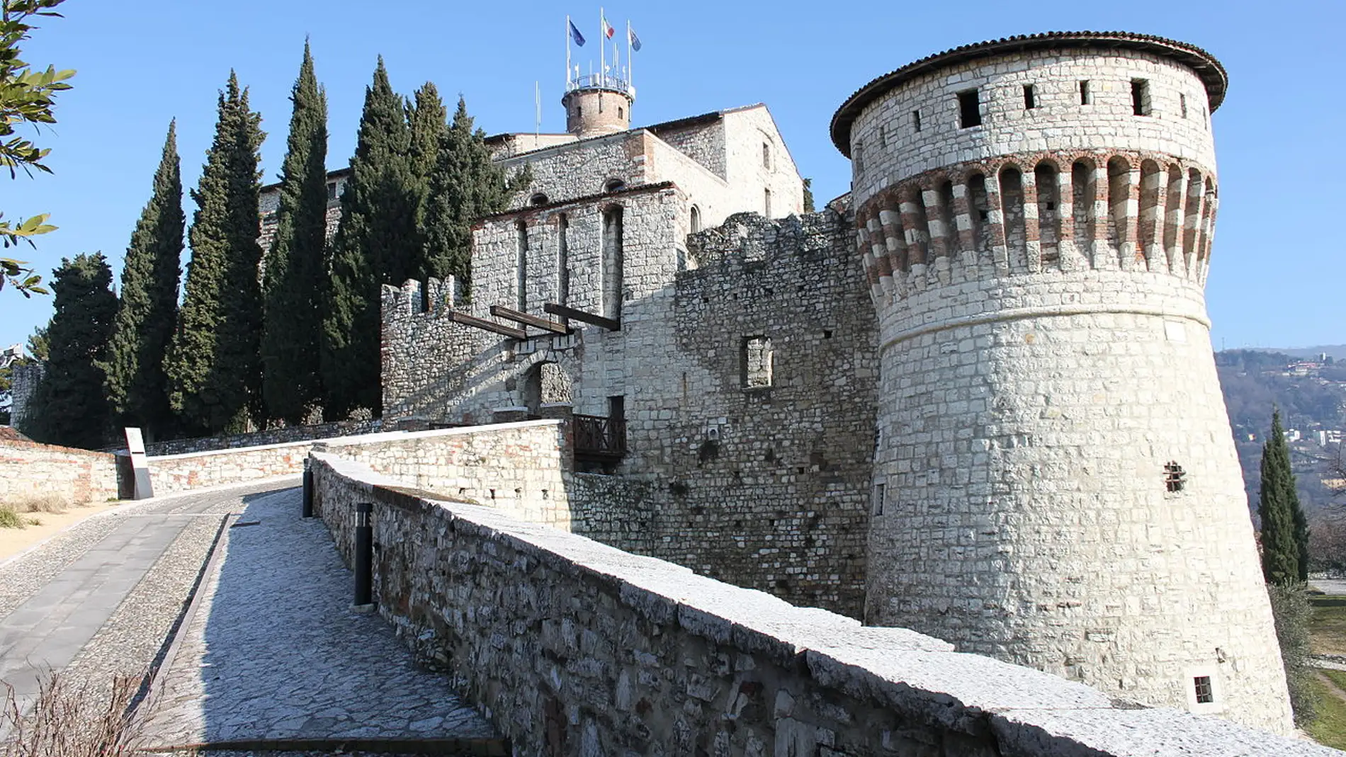 Castillo de Brescia: ¿Sabías que es conocido como “Il Falco d’Italia”?