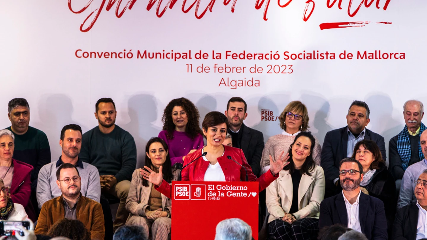 El tajante mensaje de Isabel Rodríguez a Feijóo: "No asume la ley del aborto y por eso acata el resultado de la Justicia" El tajante mensaje de Isabel Rodríguez a Feijóo: "No asume la ley del aborto y por eso acata el resultado de la Justicia"