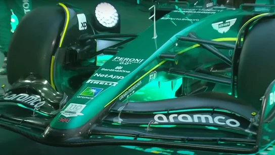 El morro del nuevo Aston Martin AMR23 de Fernando Alonso El morro del nuevo Aston Martin AMR23 de Fernando Alonso