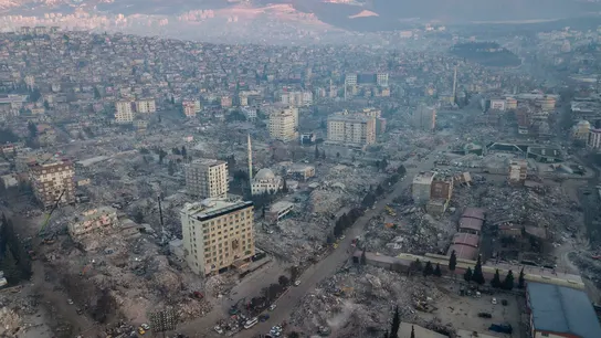 Vista de dron de la devastación que deja tras de sí el terremoto del pasado 6 de febrero en Kahramanmaras, Turquía Vista de dron de la devastación que deja tras de sí el terremoto del pasado 6 de febrero en Kahramanmaras, Turquía