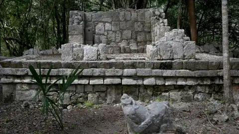 Fotografía de la zona de Chichen Viejo, en la zona arqueológica de Chichen Itza Fotografía de la zona de Chichen Viejo, en la zona arqueológica de Chichen Itza