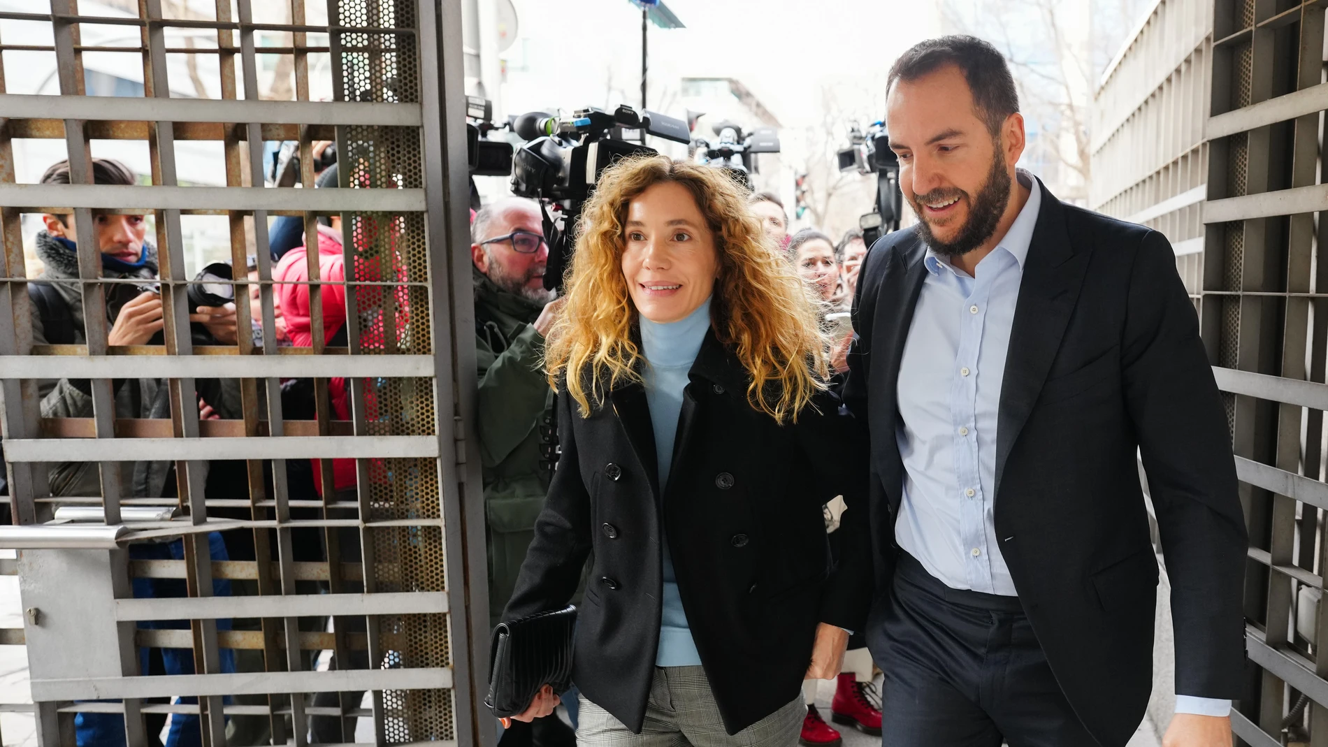 Suspendido el juicio a Borja Thyssen y su mujer, acusados de defraudar más de 300.000 euros a Hacienda