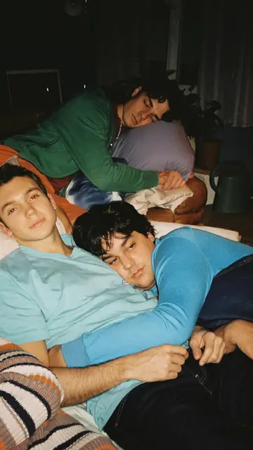 Julio y Da en primer plano en 'Todas las veces que nos enamoramos' Julio y Da en primer plano en 'Todas las veces que nos enamoramos'