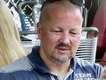 The Police ask for help to find this man and Austria warns: he could be armed and dangerous