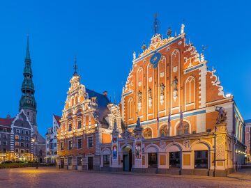 Casa de los Cabezas Negras de Riga: ¿Por qué recibe ese curioso nombre?