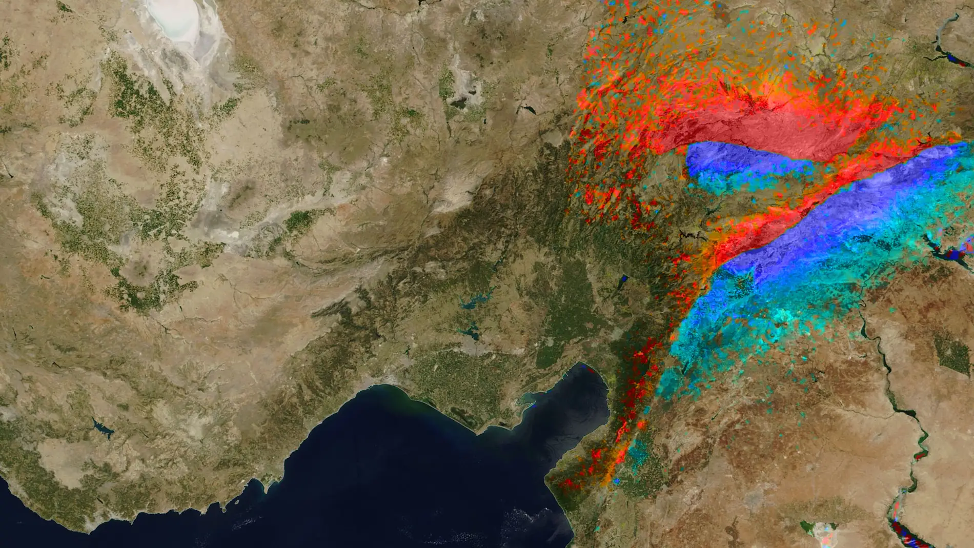 Un nuevo terremoto de 6,4 sacudió el sur de Turquía a dos semanas del devastador sismo: hay varios muertos y cientos de heridos