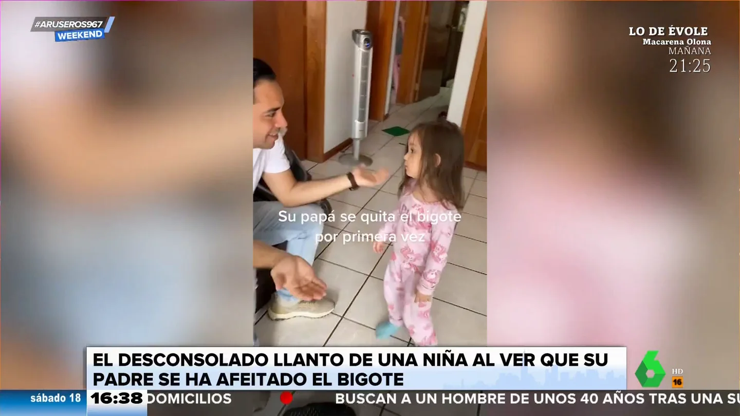 El conmovedor momento en que una niña se desilusiona al ver a su padre sin bigote El conmovedor momento en que una niña se desilusiona al ver a su padre sin bigote