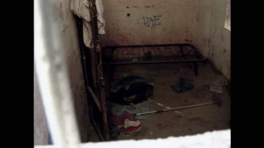 Torturas de Anglés a una joven Torturas de Anglés a una joven