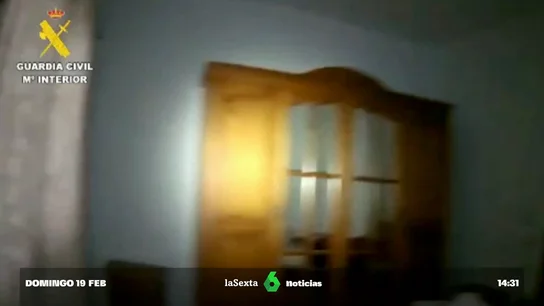 ESCONDIDO ARMARIO ESCONDIDO ARMARIO