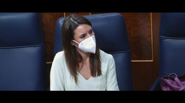 El ataque machista de Macarena Olona a Irene Montero: "Es designada ministra por Pablo Iglesias en gran parte por sus relaciones afectivas"