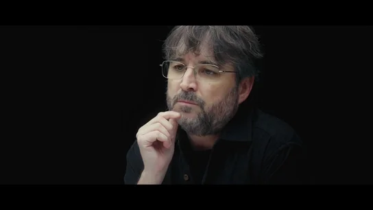"Se me están cruzando los cables": Jordi Évole alucina cuando Macarena Olona afirma que su referente político es Julio Anguita "Se me están cruzando los cables": Jordi Évole alucina cuando Macarena Olona afirma que su referente político es Julio Anguita