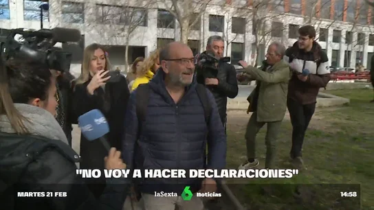 Habla el director y hermano del profesor que grababa a niñas desnudas en Boadilla: "Jugáis a acosarme" Habla el director y hermano del profesor que grababa a niñas desnudas en Boadilla: "Jugáis a acosarme"