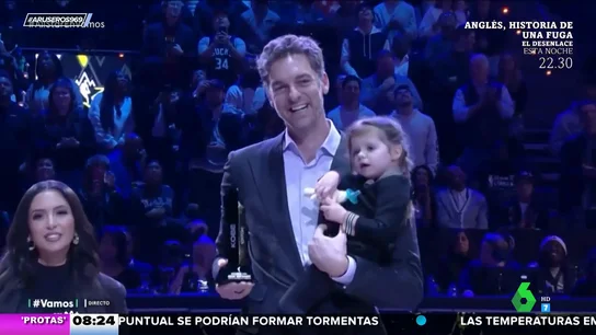 La divertida reacción de la hija de Pau Gasol cuando su padre recoge un premio La divertida reacción de la hija de Pau Gasol cuando su padre recoge un premio