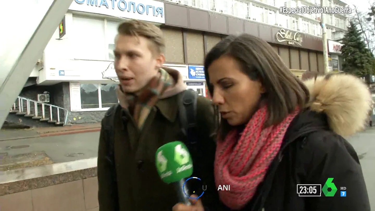 OBJETIVO El momento en que Ana Pastor tiene que refugiarse al sonar las alarmas antiaéreas en Kyiv OBJETIVO El momento en que Ana Pastor tiene que refugiarse al sonar las alarmas antiaéreas en Kyiv