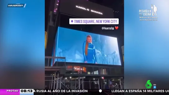 Shakira y Karol G muestran un adelanto de su nuevo vídeo en Times Square Shakira y Karol G muestran un adelanto de su nuevo vídeo en Times Square