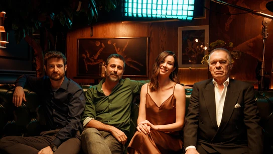 Gorka Otxoa, Hugo Silva, Dafne Fernández y Miguel Ángel Sola encabezan el reparto de 'Pollos sin cabeza'. Gorka Otxoa, Hugo Silva, Dafne Fernández y Miguel Ángel Sola encabezan el reparto de 'Pollos sin cabeza'.