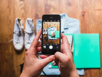 Foto con el móvil a ropa Foto con el móvil a ropa