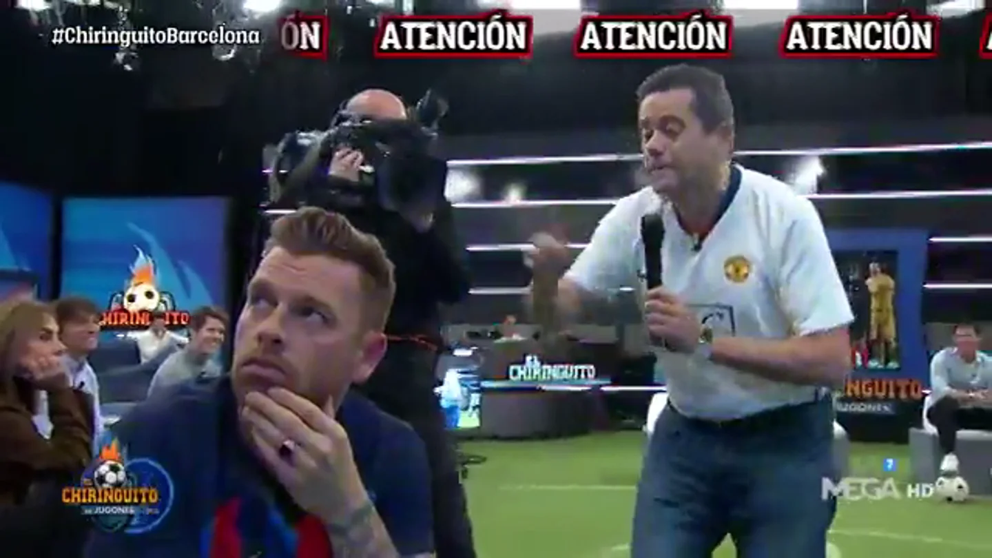 El nuevo baile viral de Tomás Roncero en 'El Chiringuito' delante de Jota Jordi: "¡Caramba, carambita ni la Europa League!" El nuevo baile viral de Tomás Roncero en 'El Chiringuito' delante de Jota Jordi: "¡Caramba, carambita ni la Europa League!"