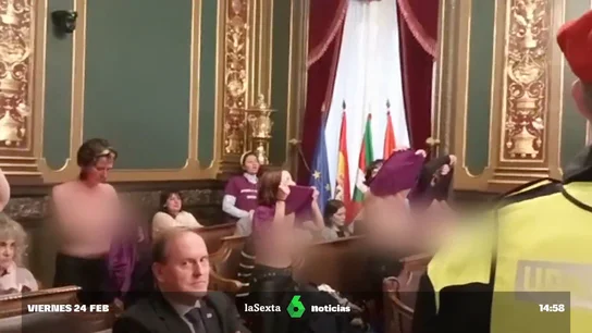 desnudas en el pleno desnudas en el pleno