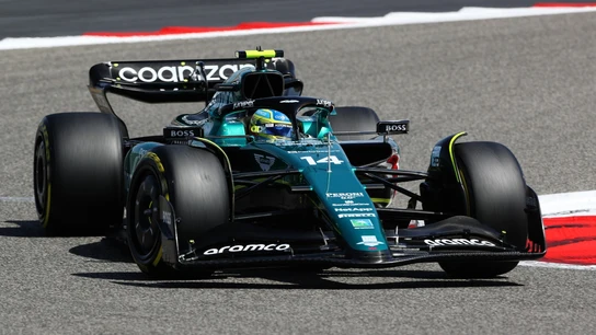 Fernando Alonso, en el Aston Martin Fernando Alonso, en el Aston Martin