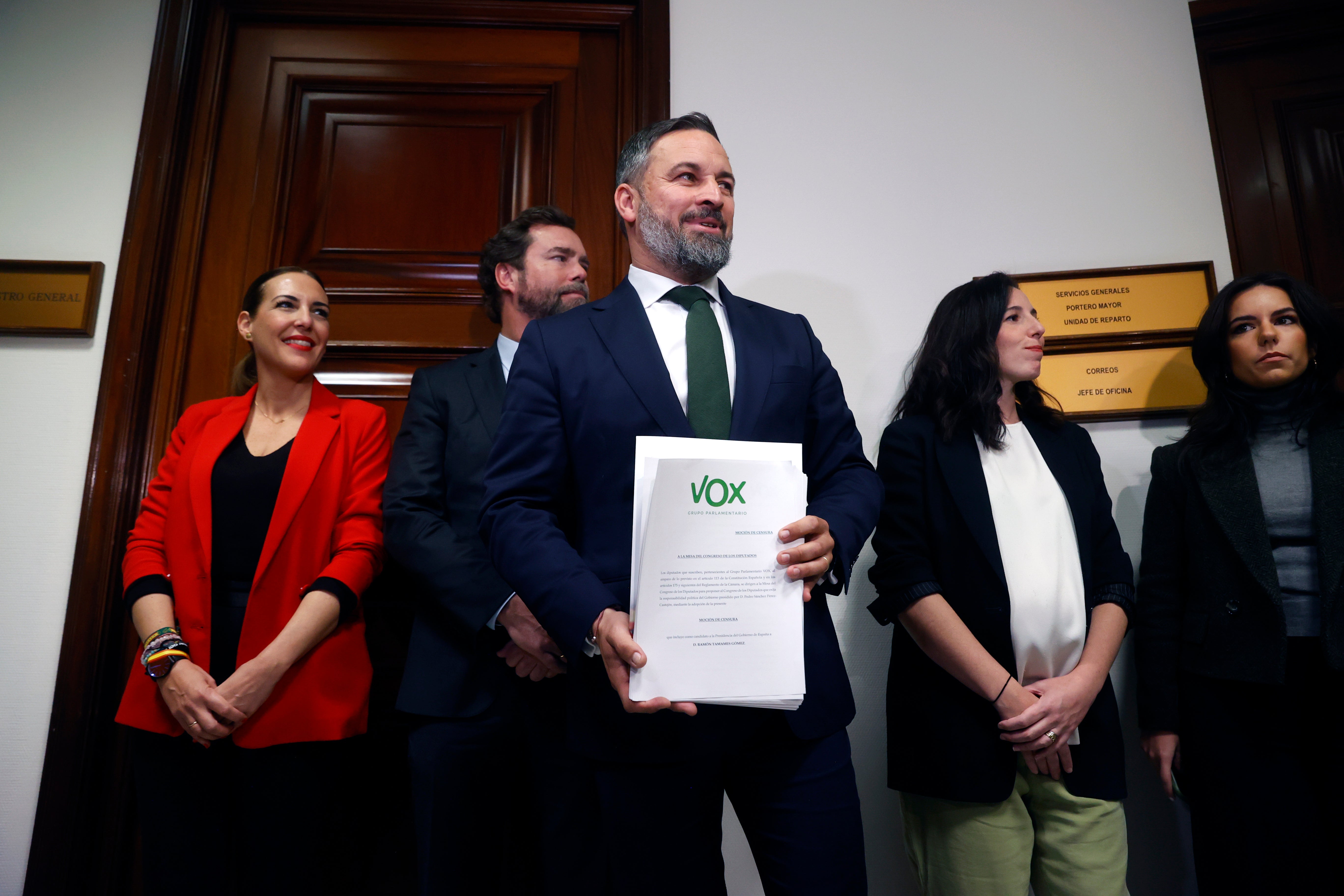 Vox presenta una moción de censura abocada al fracaso: sin apoyos y con el  PP en la abstención