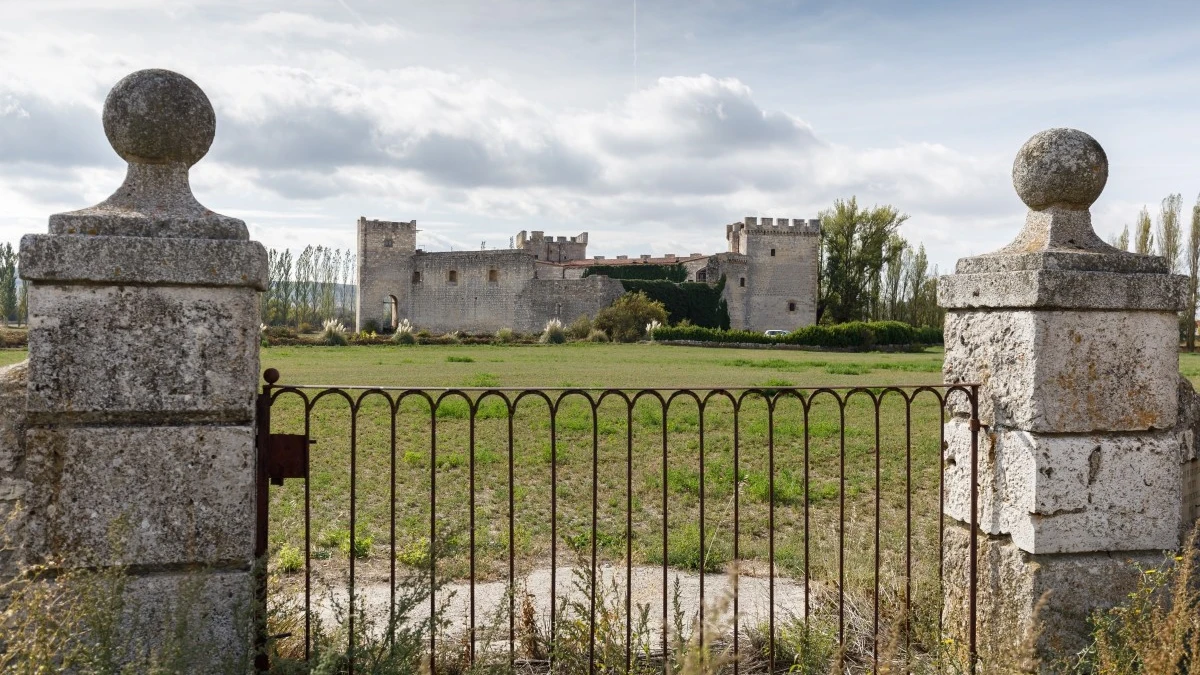 Castillo de Sotopalacios, en un pueblo de Burgos