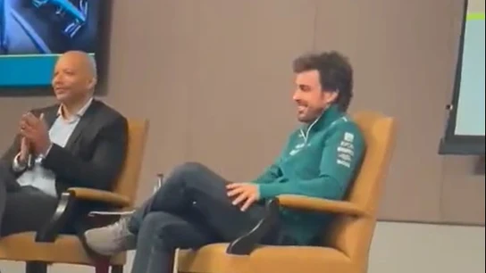 Fernando Alonso, en un acto comercial Fernando Alonso, en un acto comercial