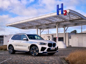 BMW iX5 alimentado por hidrógeno 