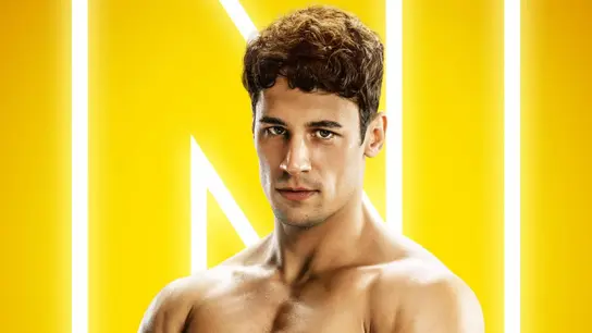 Martiño Rivas se mente en la piel del actor porno Nacho Vidal en la serie 'Nacho'. Martiño Rivas se mente en la piel del actor porno Nacho Vidal en la serie 'Nacho'.