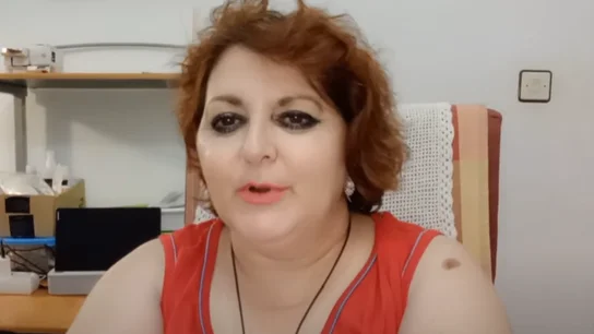 Muere 'Encarni1969', la youtuber que se adelantó a los tiempos con sus 'hauls' de productos Muere 'Encarni1969', la youtuber que se adelantó a los tiempos con sus 'hauls' de productos