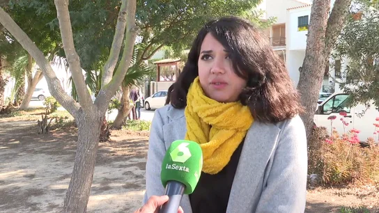 Habla la víctima de la agresión racista en Alicante: "Tengo mordidas, un esguince. No creía que estuviera pasando" Habla la víctima de la agresión racista en Alicante: "Tengo mordidas, un esguince. No creía que estuviera pasando"