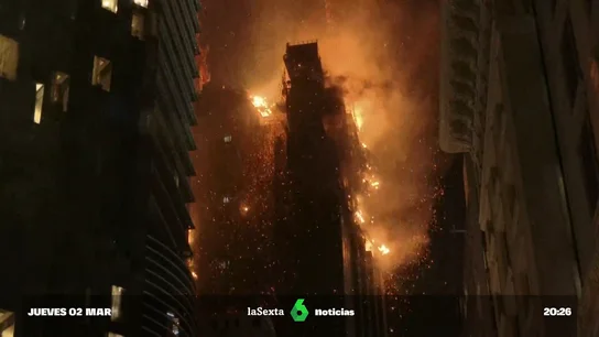 Impactantes imágenes de un incendio en Hong Kong Impactantes imágenes de un incendio en Hong Kong