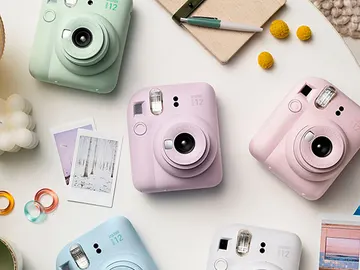 Fuji Instax Mini 12 Fuji Instax Mini 12