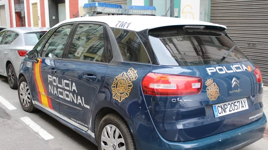 Coche oficial de la Policía Nacional Coche oficial de la Policía Nacional