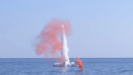 Rusia lanza un misil 'Kalibr' desde el mar de Japón Rusia lanza un misil 'Kalibr' desde el mar de Japón